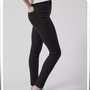 Athleta Flex Ultra Skinny Jean In Black size 8